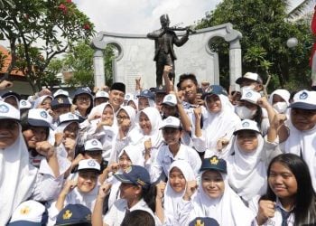 SMP baru di Surabaya.