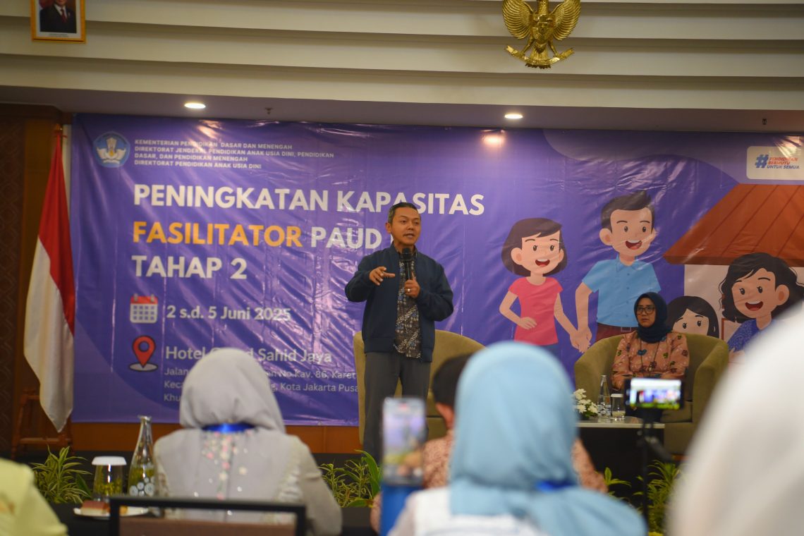 Wamendikdasmen Fajar Riza Ul Haq: Bahaya 'Brain Rot' yakni Dampak Pengunaan Gawai Berlebihan pada Anak Usia Dini.