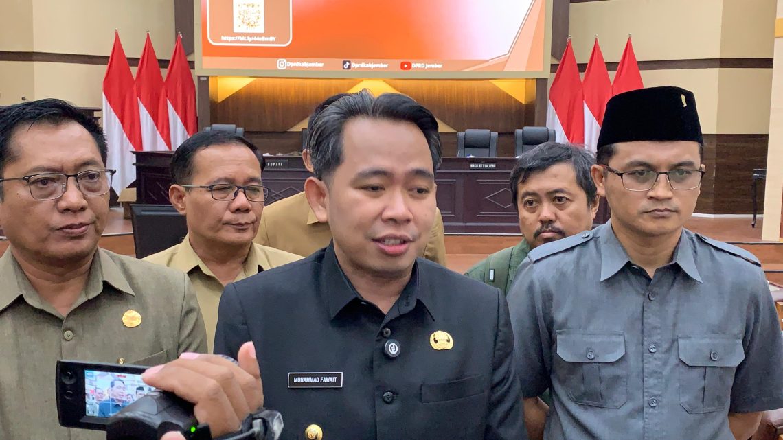 Dilema Implementasi KLA dan Sektor Tembakau di Kabupaten Jember 1 Bupati Jember