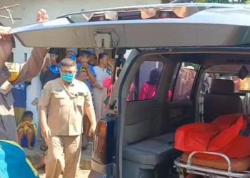 jasad wanita tanpa busana membusuk di Pasuruan