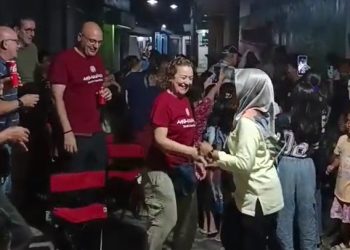 Pembuka Pariwisata Internasional: Wisatawan asal Spanyol Eksplorasi Keindahan Budaya dan Alam Jember 1 Wisatawan asal Spanyol