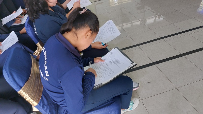 Mahasiswa UM di Lapas Perempuan Kelas IIA Malang.