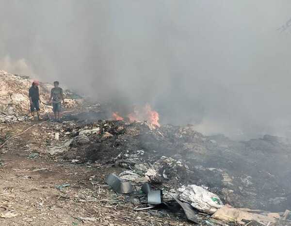 Kronologi Kebakaran di TPS Ngoro Mojokerto, Rugi Ratusan Juta Rupiah hingga 6 Kambing Hangus 2 TPS Ngoro Mojokerto terbakar.