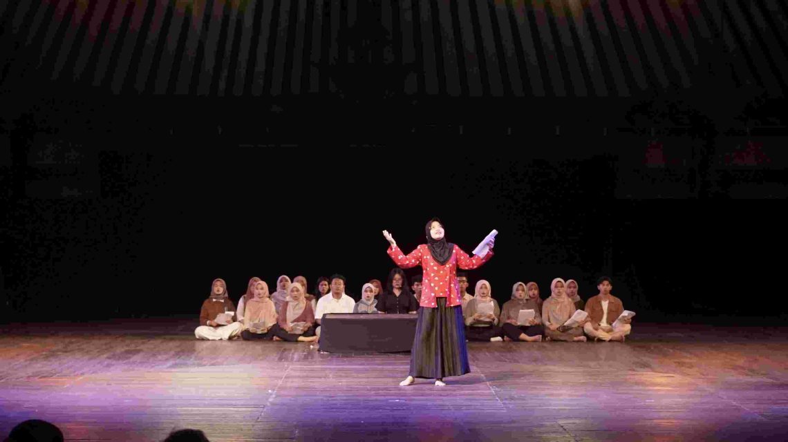 Mendidikkan Apresiasi Sastra