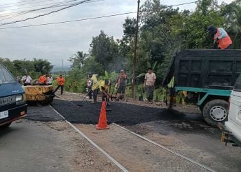 Perbaikan jalan.