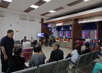 Tiket kereta di Mojokerto.