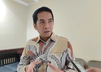DPRD Surabaya.
