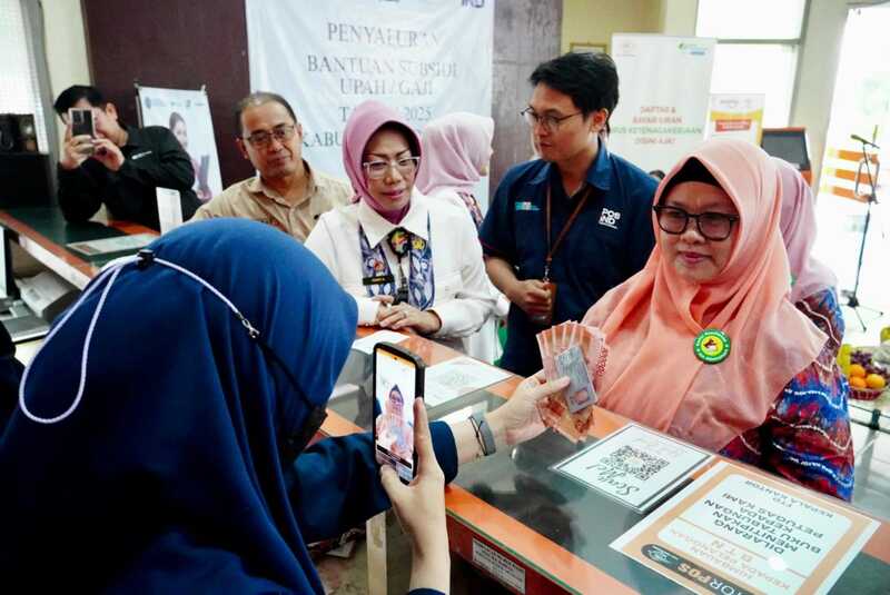 Penerima BSU di Kabupaten Sidoarjo.