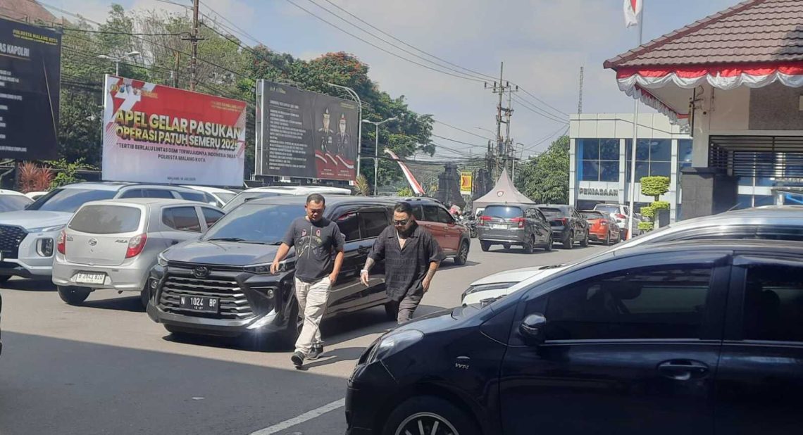 King Abdi Datangi Polresta Malang Kota, Dimintai Keterangan Pasca Promo Toko Miras Viral 1 King Abdi.