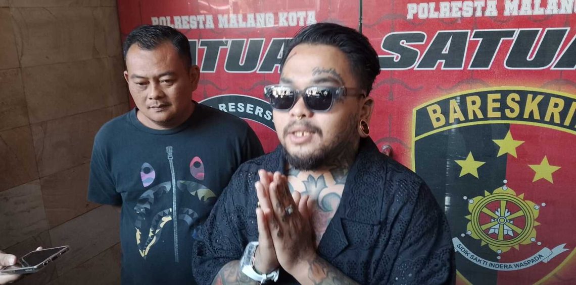 Klarifikasi King Abdi.