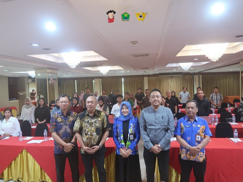Diskopindag Gelar Bimtek SIINas bagi Pelaku IHT, Wujud Pemanfaatan DBHCHT Tepat Sasaran 2 WhatsApp Image 2025 07 19 at 11.27.09 1 1 1
