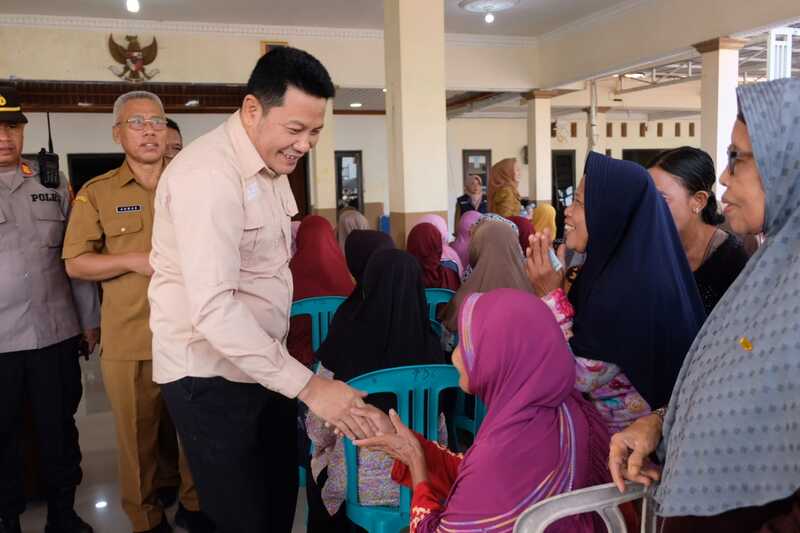 Bantuan pangan Bupati Sidoarjo.
