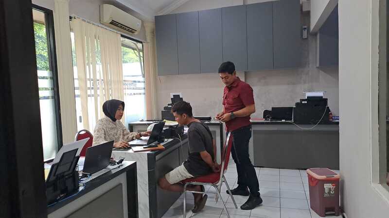 Pelaku Begal Payudara di Tuban Ditangkap dalam Hitungan Jam, Ternyata Tetangga Korban Sendiri 1 Begal payudara.