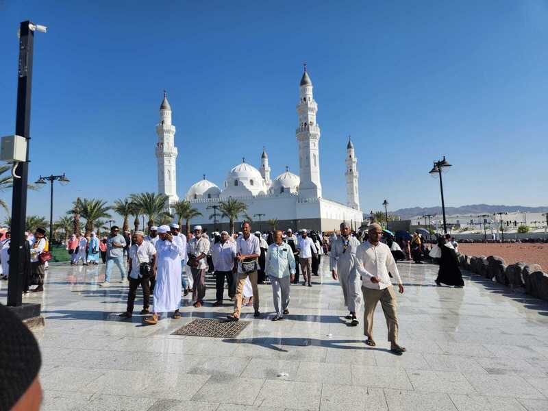 Mulyono di Masjid Quba.