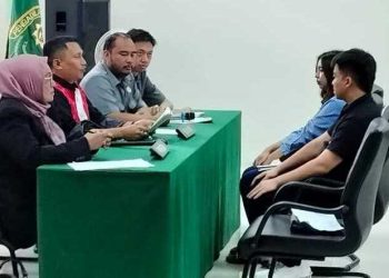 Pemilik toko miras di Malang.