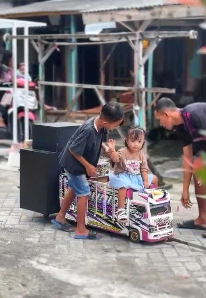 Sound Horeg Mini di Tuban, Komunitas Kreatif yang Tetap Eksis di Tengah Fatwa Haram 2 Sound horeg mini di Tuban.