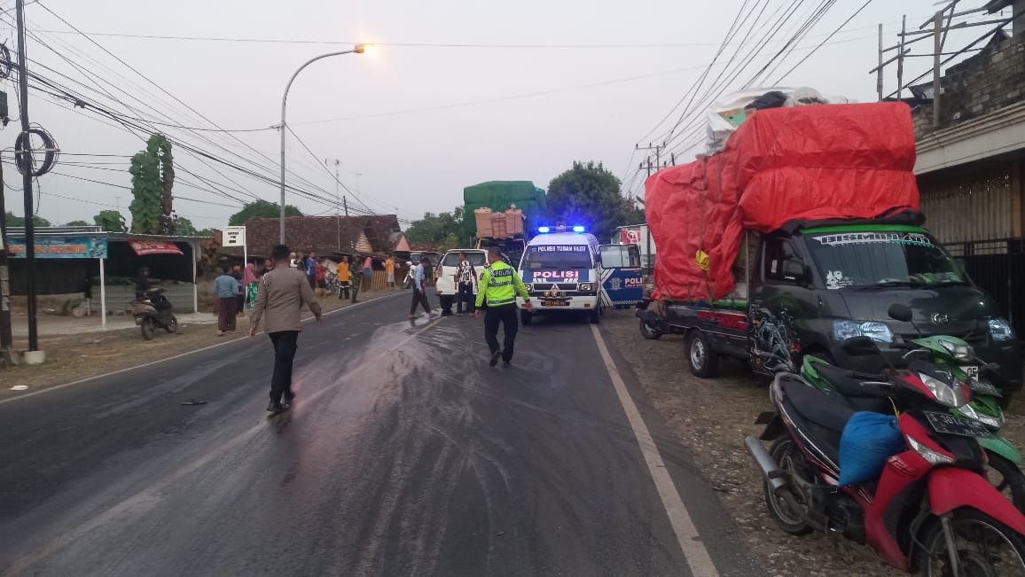 Avanza Tabrak Dua Kendaraan di Tuban, Mantan Babinsa Tewas 2 avanza 1
