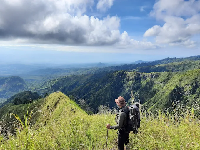 Daftar 5 Gunung di Bondowoso, Penuh Tantangan Tapi Punya Keindahan Alam Menakjubkan 8 Gunung di Bondowoso