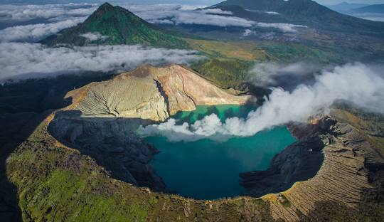 Daftar 5 Gunung di Bondowoso, Penuh Tantangan Tapi Punya Keindahan Alam Menakjubkan 9 Gunung di Bondowoso