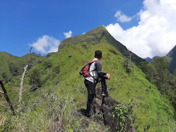 Daftar 5 Gunung di Bondowoso, Penuh Tantangan Tapi Punya Keindahan Alam Menakjubkan 7 Gunung di Bondowoso