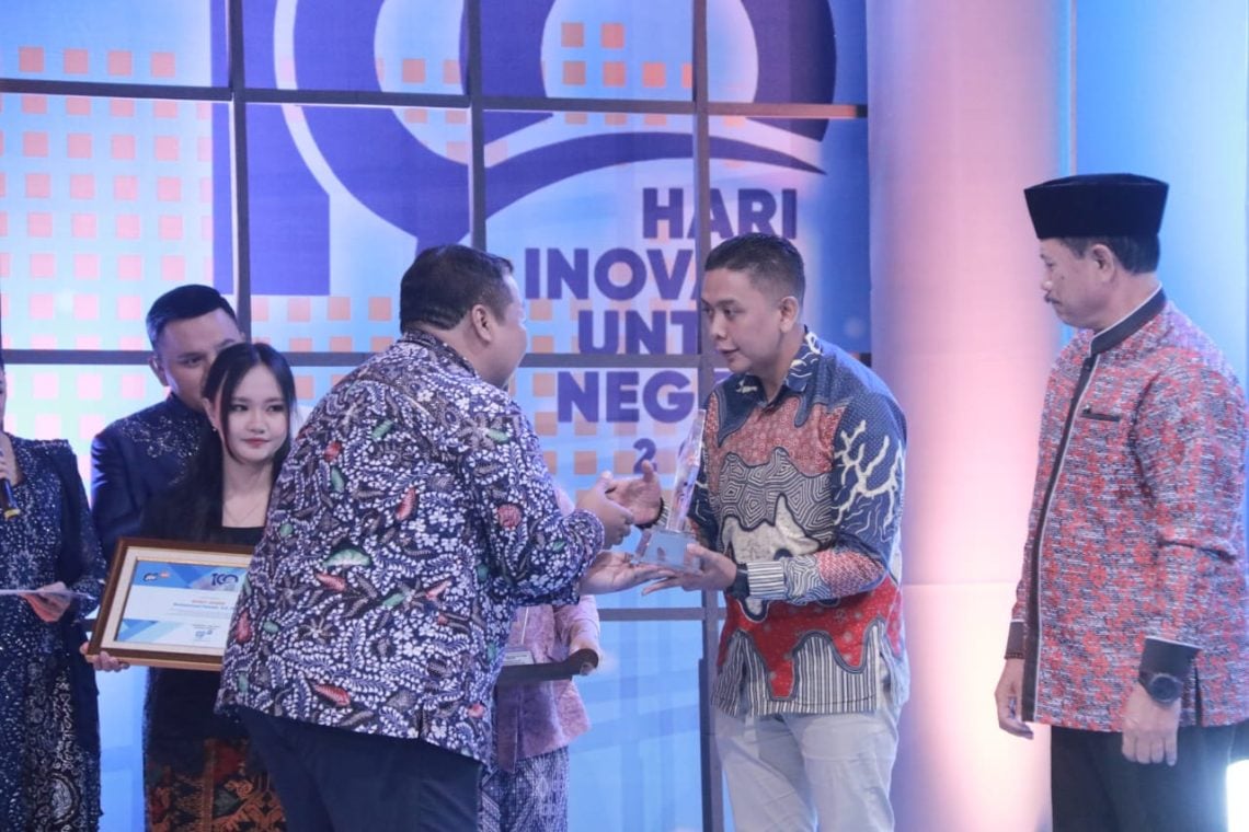 Inovasi Pelayanan Digital Wadul Gus'e Bawa Kabupaten Jember Raih Pengakuan Tingkat Provinsi 1 Wadul Gus'e