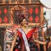 5 Potret Panelis Puteri Indonesia dan Miss Cosmo di Grand Carnival JFC 2025 8 Puteri Indonesia.