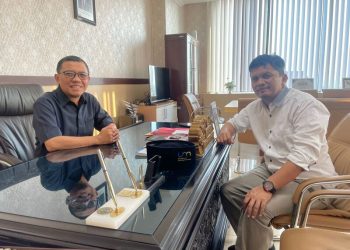UM Masuk Daftar Kampus Terbaik Energi Terbarukan, Siap Produksi Fast Charger Mobil Listrik 1 UM masuk daftar kampus terbaik.