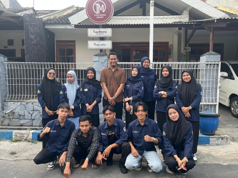 Mahasiswa magang Tugu Media Group.