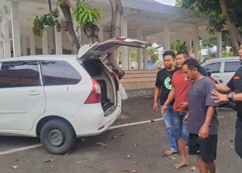 Warga Tuban.
