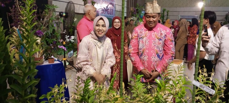 Festival Anggrek Jember 2025 Resmi Dibuka, Ning Ghyta Ungkap Makna di Balik Orchidaceae 1 Festival Anggrek Jember.
