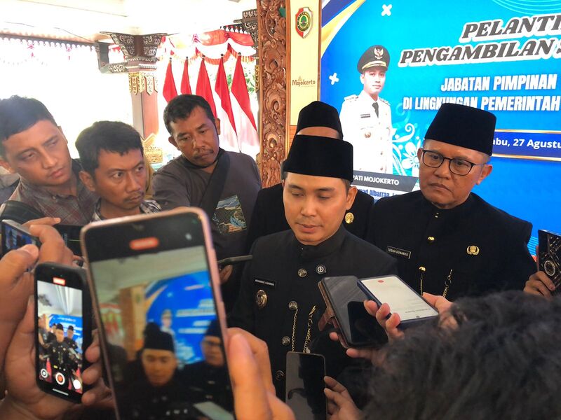 Bupati Mojokerto Minta Inspektorat Beresi Skandal Chat Mesum Mantan Kadinkes 1 Skandal mantan kadinkes.