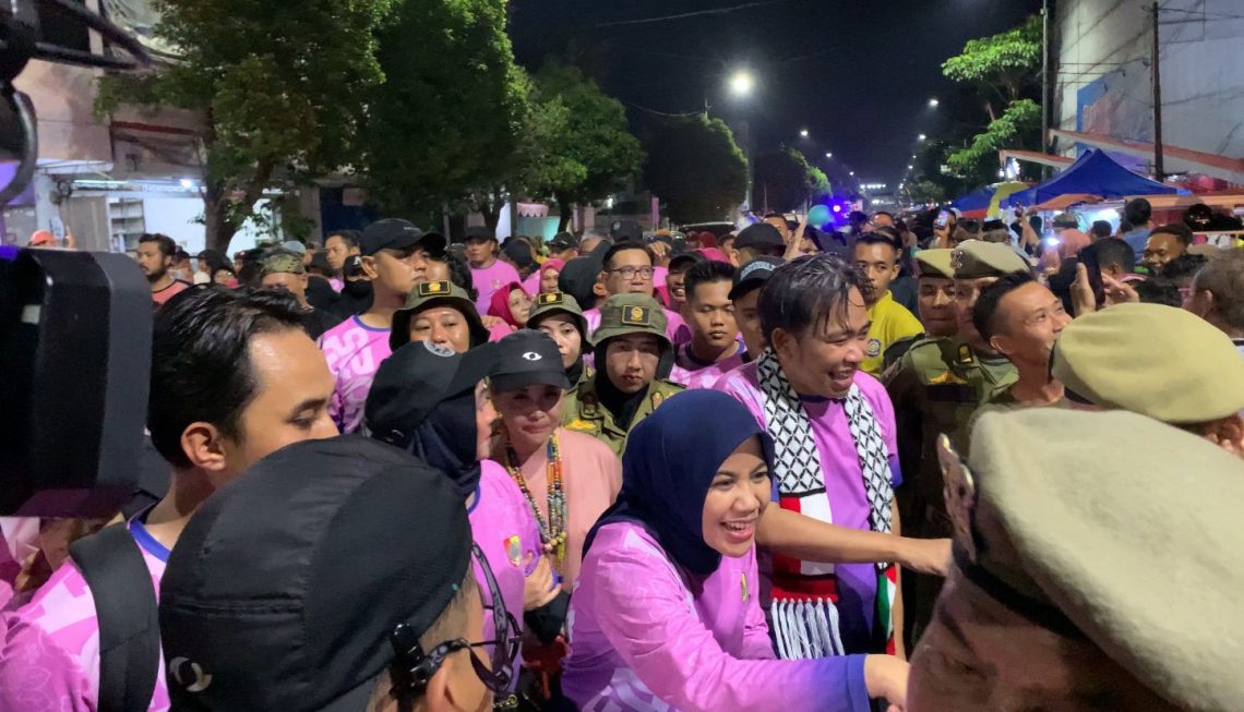 Bengkel Otot hingga Kostum Daur Ulang Meriahkan Garis Finis Tajemtra 2025, Gus Fawait: Warga Jember Adalah Pejuang 1 Tajemtra 2025