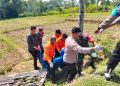 Jasad pria tanpa busana