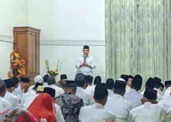 Kiai Asep Ajak Warga Ikhtiar Batin untuk Mojokerto di HUT Ke-80 RI
