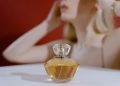 Bukan Cuma Semprot Sembarangan! Ini Cara Pakai Parfum Agar Wanginya Tahan Lama 3 Cara Pakai Parfum