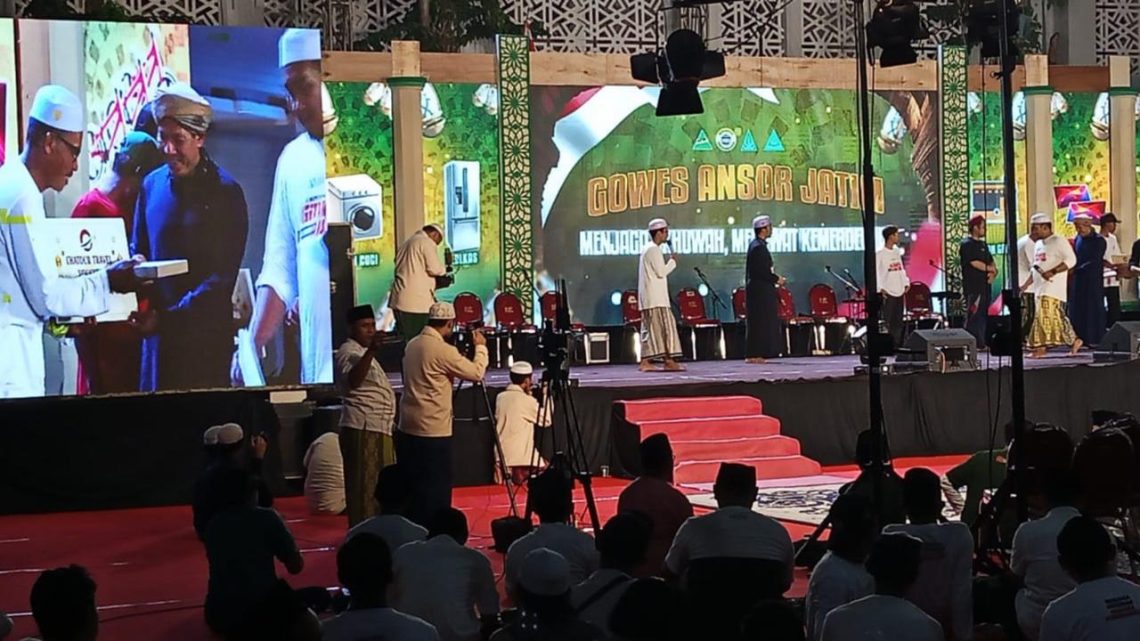 Umrah Gratis dari Chatour Travel di Puncak Kemeriahan Gowes Kemerdekaan GP Ansor Jatim 1 Chatour Travel