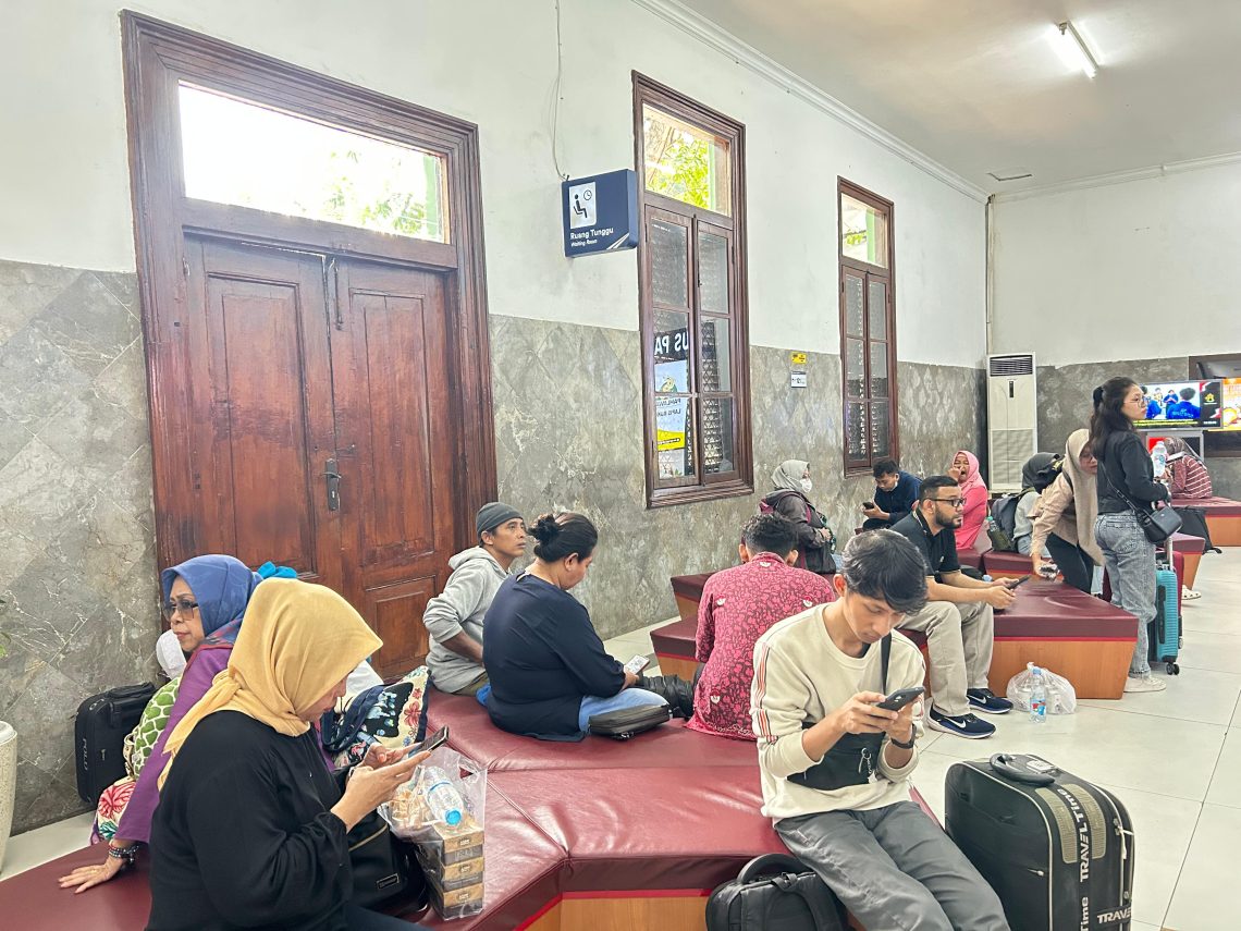Cara Pembatalan Tiket Terdampak Gangguan Perjalanan KA Argo Bromo Anggrek Tanpa Harus ke Loket Stasiun 1 KA Argo Bromo Anggrek