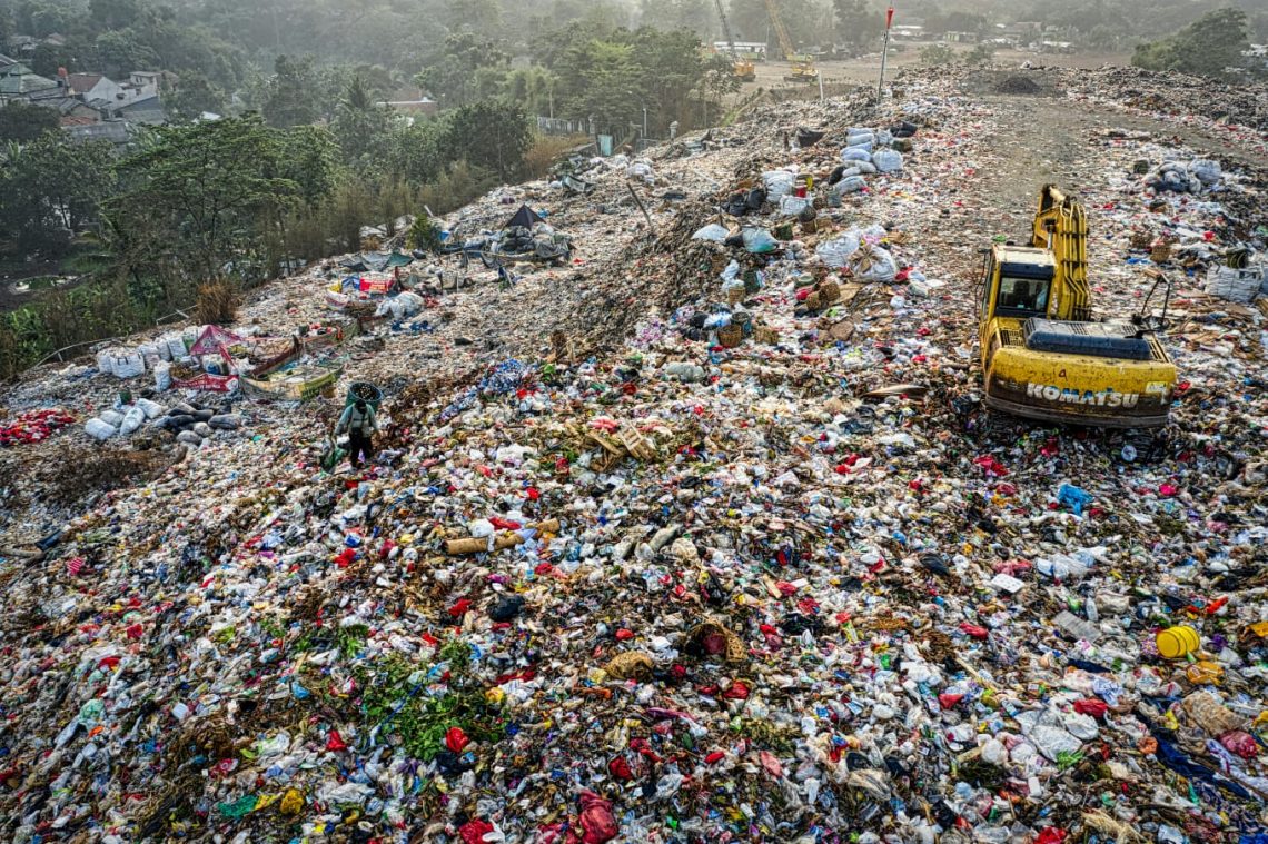 tumpukan sampah
