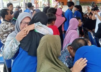 Isak Tangis Hari Pertama Sekolah Rakyat Tuban