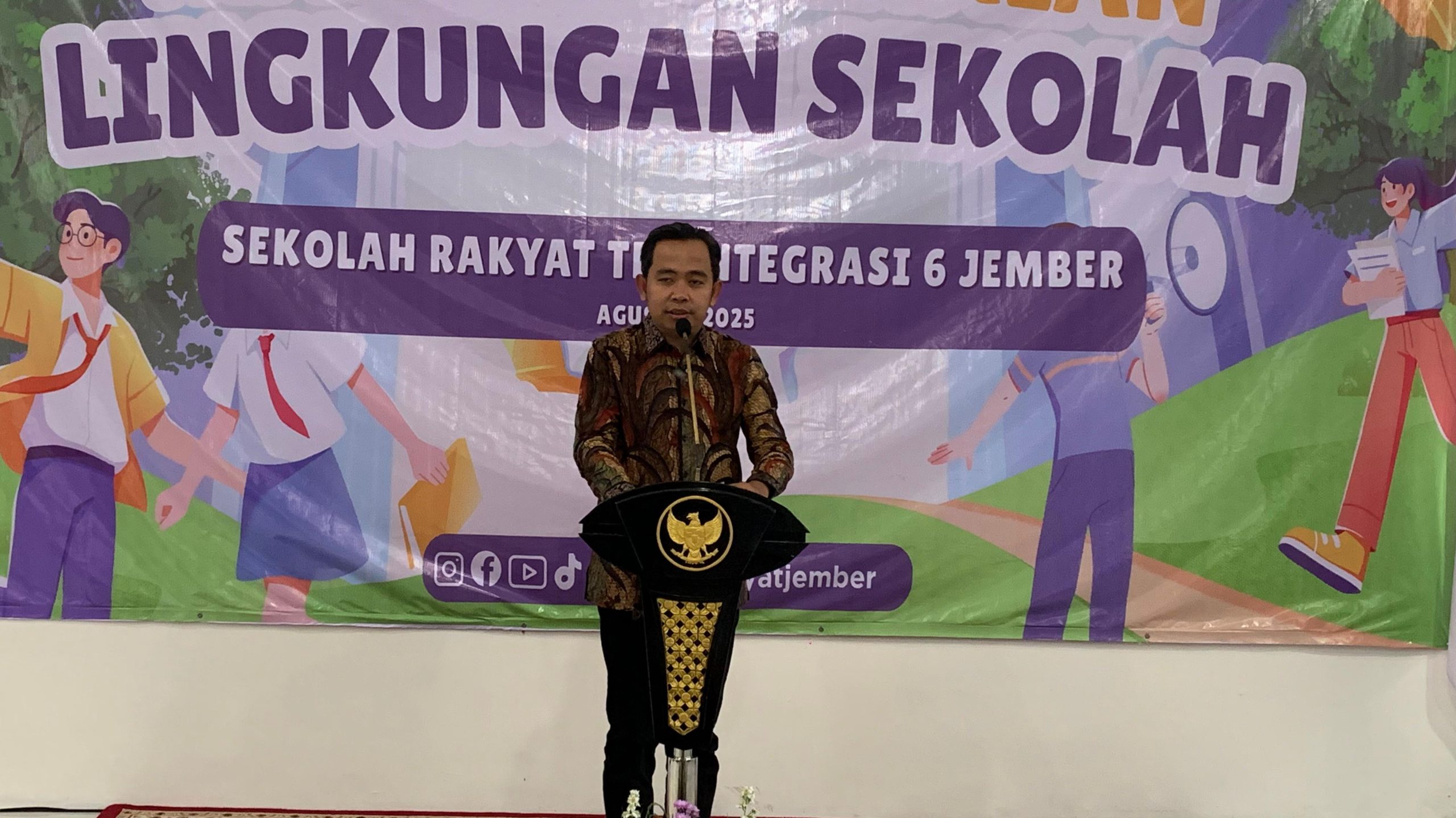 Kutipan Kitab Klasik Syaikh Burhanuddin Bangkitkan Semangat Orang Tua Siswa di Pembukaan Sekolah Rakyat 2 Sekolah Rakyat