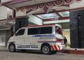 Sepeda Motor Tabrak Ban Serep Lepas dari Truk