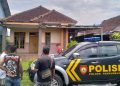 dua jenazah Ibu-Anak ditemukan membusuk di rumah kosong