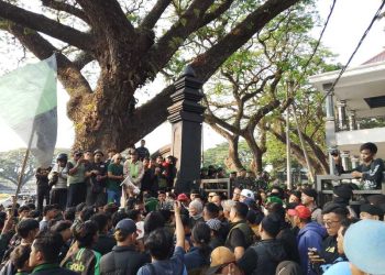 Ketua DPRD Kota Malang.