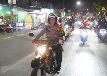 Patroli skala besar.