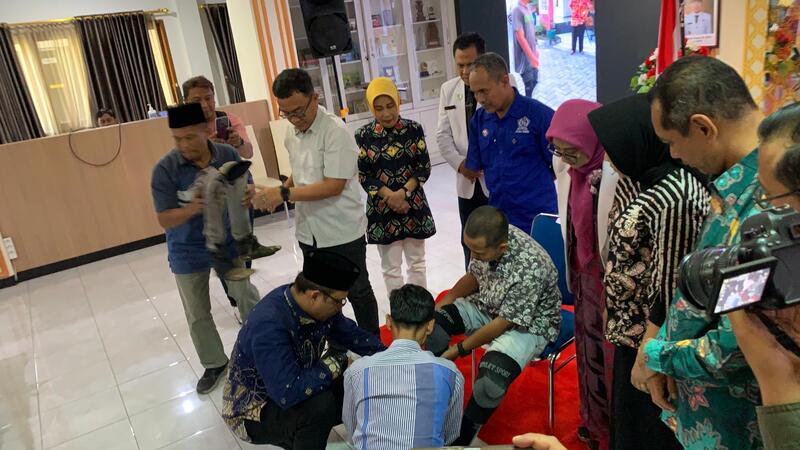 Bantuan difabel di Jember.