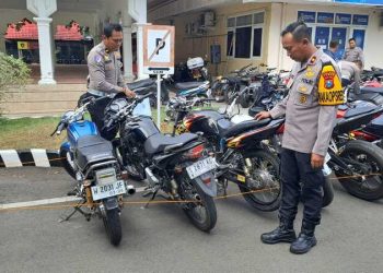 Motor knalpot brong.