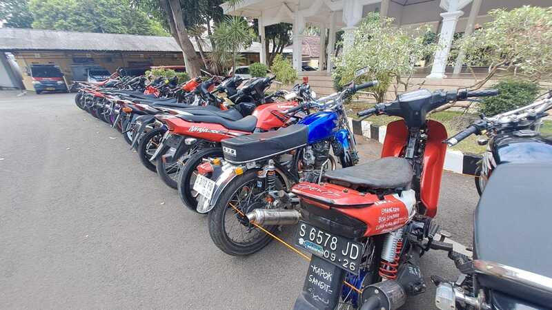 Motor knalpot brong di Tuban.