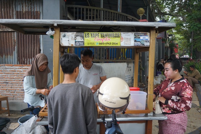 Es Tape Tanimbar Grafika Malang.