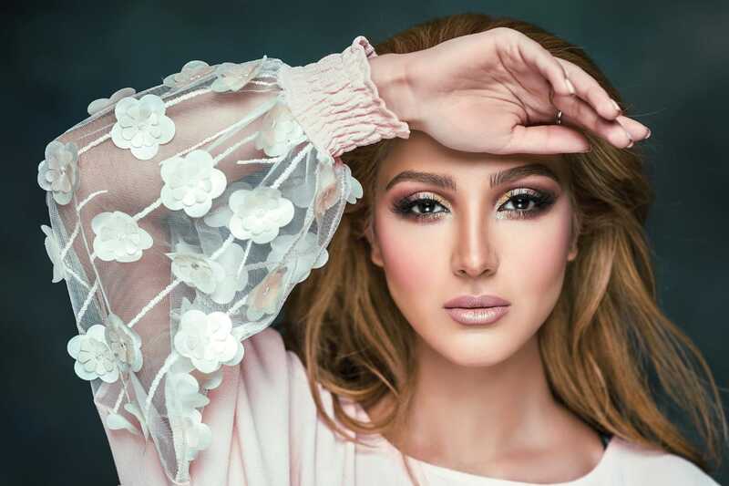 Alasan Makeup Bold Bagus di Orang Lain tapi Aneh di Kamu, Ini Jawabannya! 1 Makeup bold.