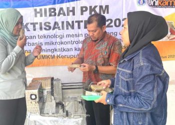 Berdayakan UKM Wagir, Unikama X Unipa Surabaya Naikkan Produksi dan Pemasaran Usaha Kerupuk Bawang di Malang 1 Unikama X Unipa Surabaya.